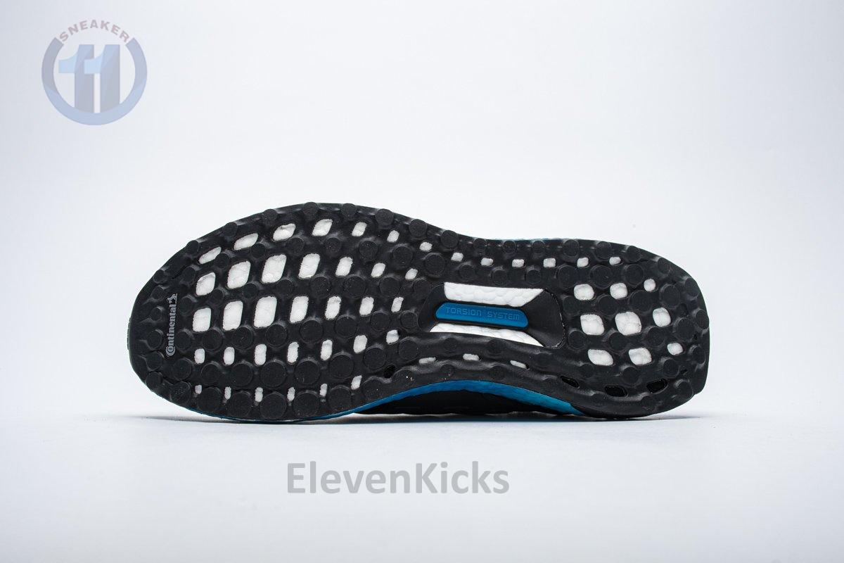 Ultra Boost 4.0 “Core Black/Blue”FV7281
