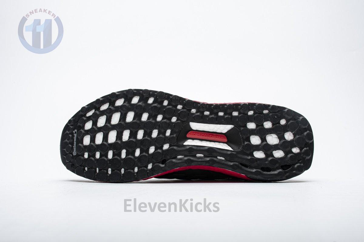 Ultra Boost 4.0 “Core Black/Solar Red”FV7282