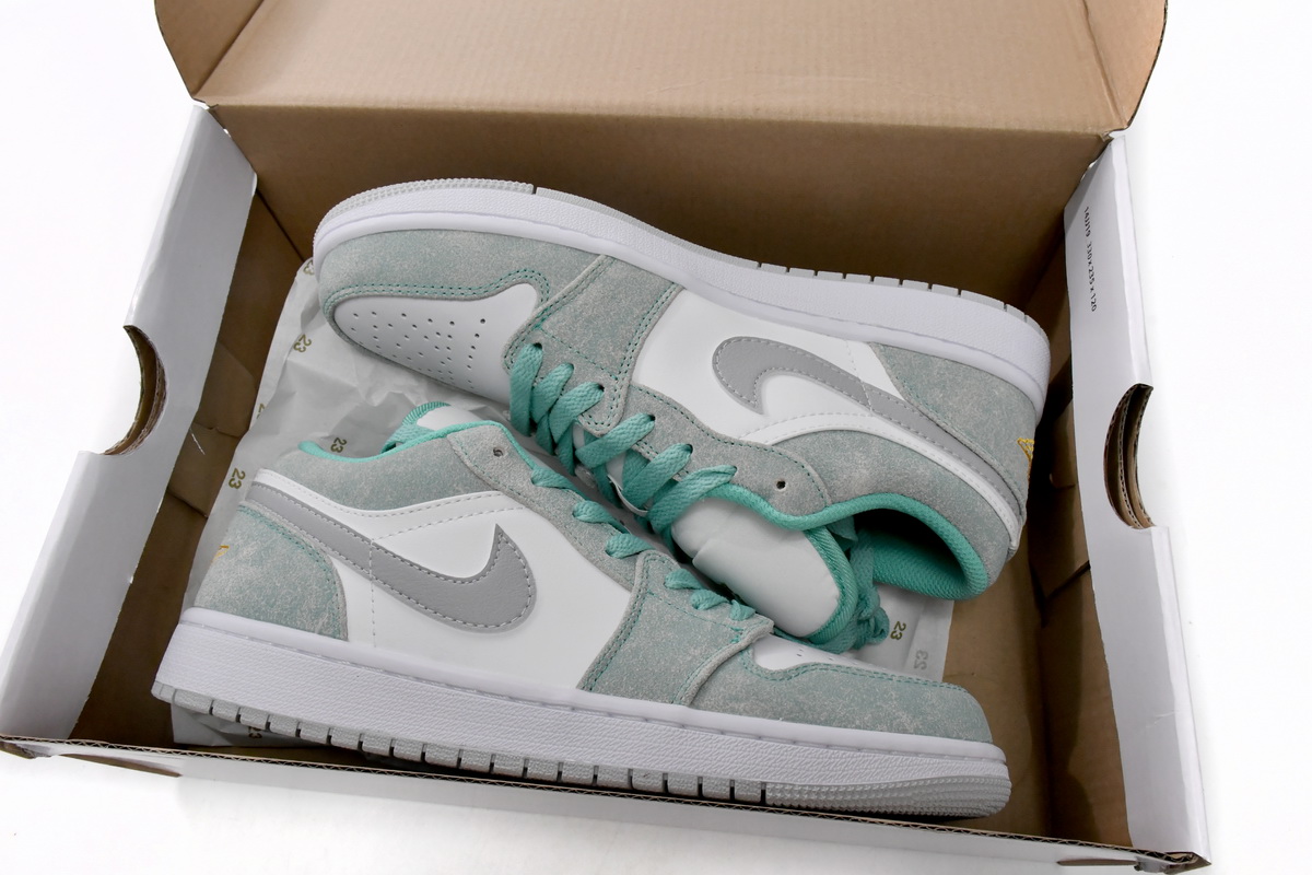 Air Jordan 1 Low New Emerald